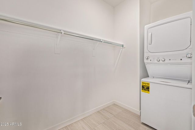 2820 W White Feather Lane, Phoenix, AZ 85085