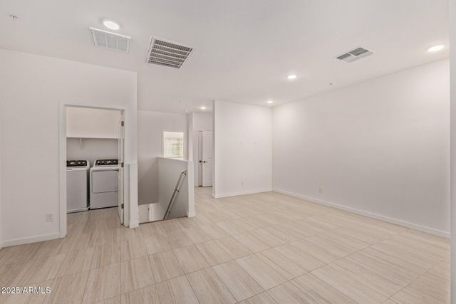 2820 W White Feather Lane, Phoenix, AZ 85085