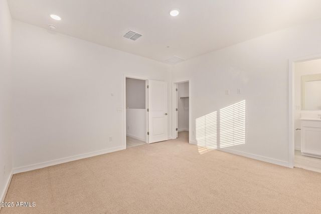 2820 W White Feather Lane, Phoenix, AZ 85085