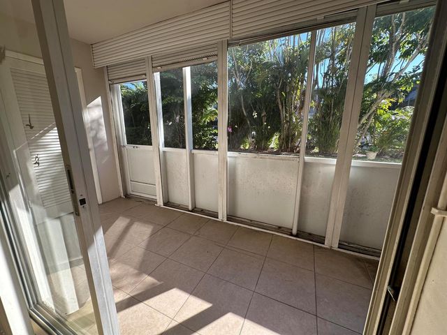 2682 S Garden Drive 103, Lake Worth, FL 33461