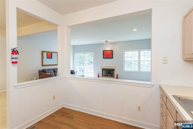 91 Rhyan Drive 91, Par-troy Hills Twp., NJ 07054