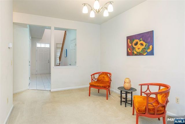 91 Rhyan Drive 91, Par-troy Hills Twp., NJ 07054