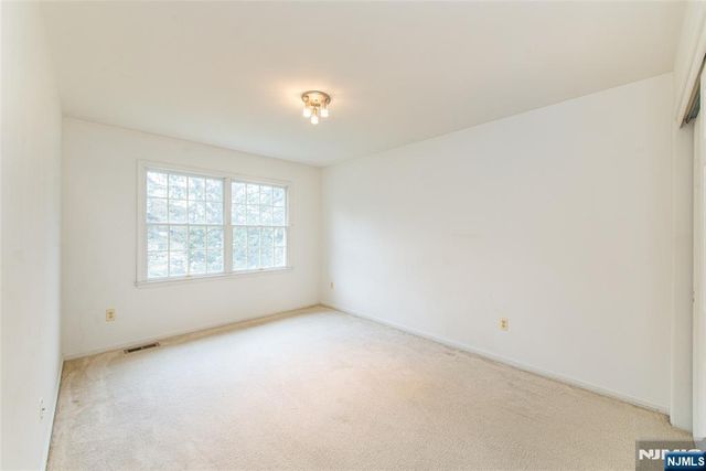 91 Rhyan Drive 91, Par-troy Hills Twp., NJ 07054