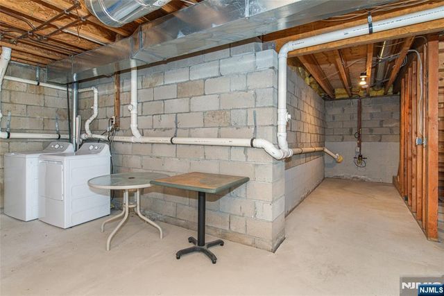 91 Rhyan Drive 91, Par-troy Hills Twp., NJ 07054