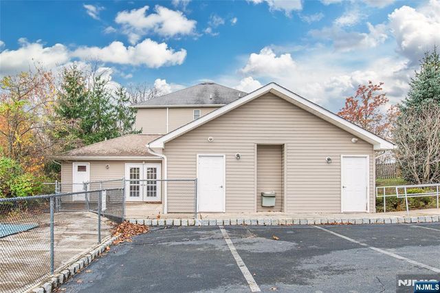 91 Rhyan Drive 91, Par-troy Hills Twp., NJ 07054