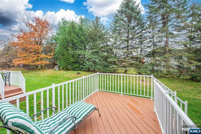 91 Rhyan Drive 91, Par-troy Hills Twp., NJ 07054