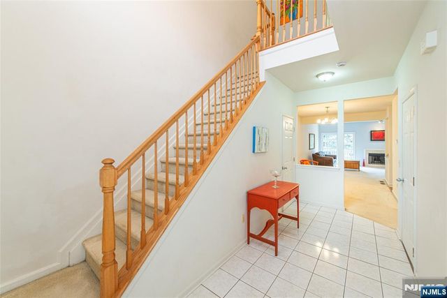 91 Rhyan Drive 91, Par-troy Hills Twp., NJ 07054