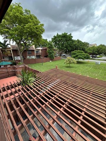 6609 SW 116th Pl E, Miami, FL 33173