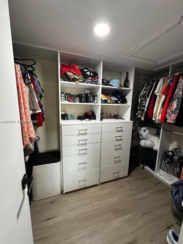 6609 SW 116th Pl E, Miami, FL 33173