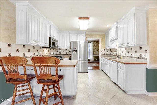 101 Oak Hollow Court, Goldsboro, NC 27534