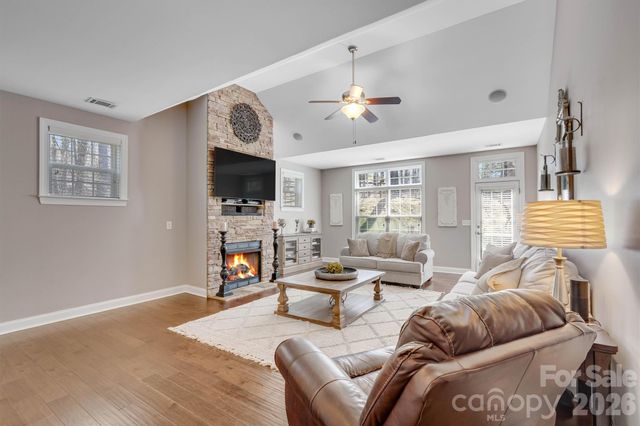 8075 Andrew Franklin Drive, Denver, NC 28037