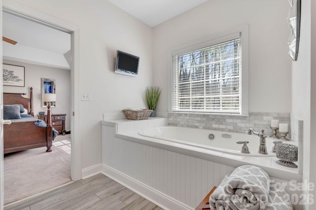 8075 Andrew Franklin Drive, Denver, NC 28037