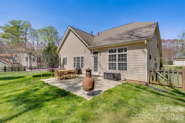 8075 Andrew Franklin Drive, Denver, NC 28037