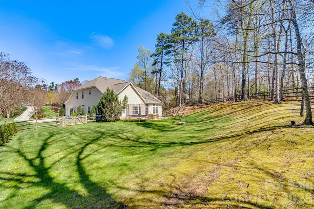 8075 Andrew Franklin Drive, Denver, NC 28037