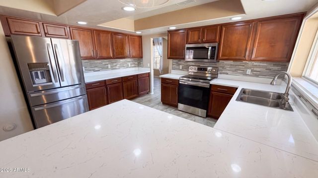 15652 W CALAVAR Road, Surprise, AZ 85379