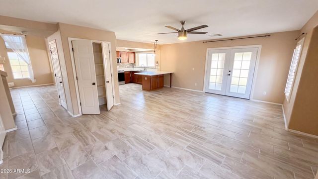 15652 W CALAVAR Road, Surprise, AZ 85379