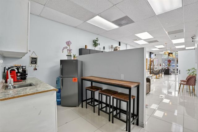 Beauty Salon Beauty Salon For Sale On West Kendall, Miami, FL 33175