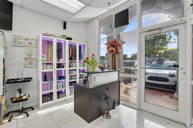 Beauty Salon Beauty Salon For Sale On West Kendall, Miami, FL 33175
