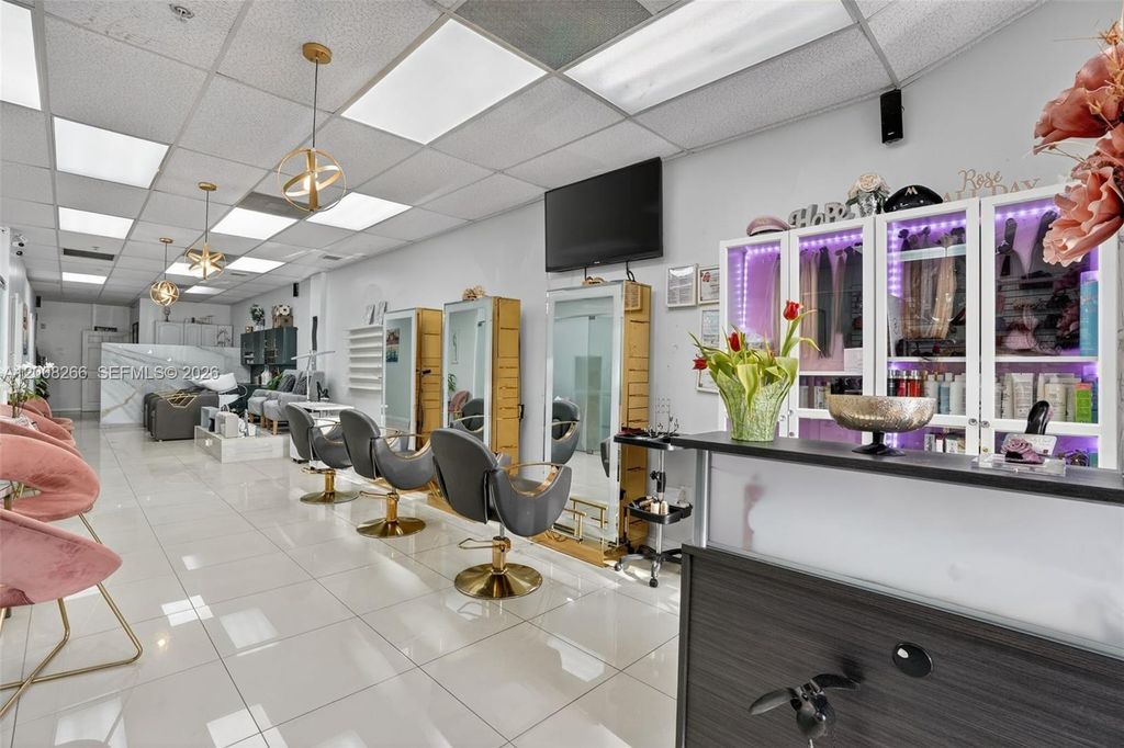 Beauty Salon Beauty Salon For Sale On West Kendall, Miami, FL 33175