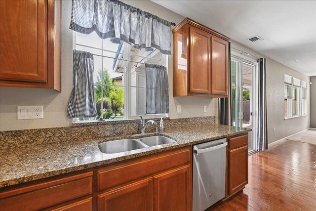 1708 Flora Way, Lincoln, CA 95648