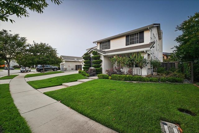 1708 Flora Way, Lincoln, CA 95648
