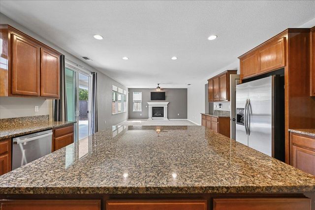 1708 Flora Way, Lincoln, CA 95648