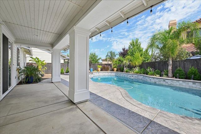 1708 Flora Way, Lincoln, CA 95648