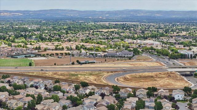 1708 Flora Way, Lincoln, CA 95648