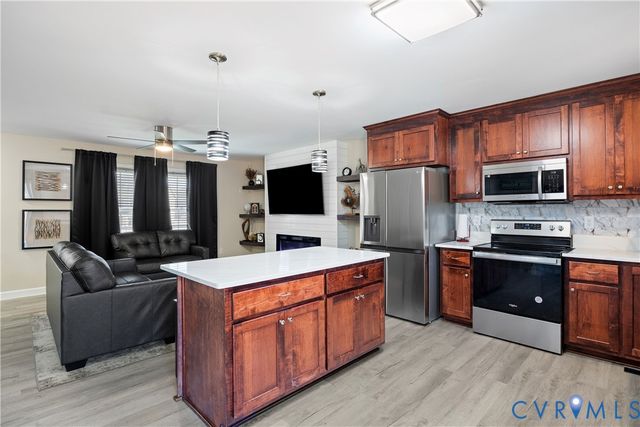 3918 Glacier Bay Ct, Hopewell, VA 23860