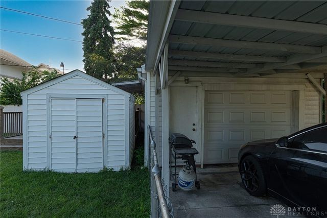 1100 W North Street, Springfield, OH 45504