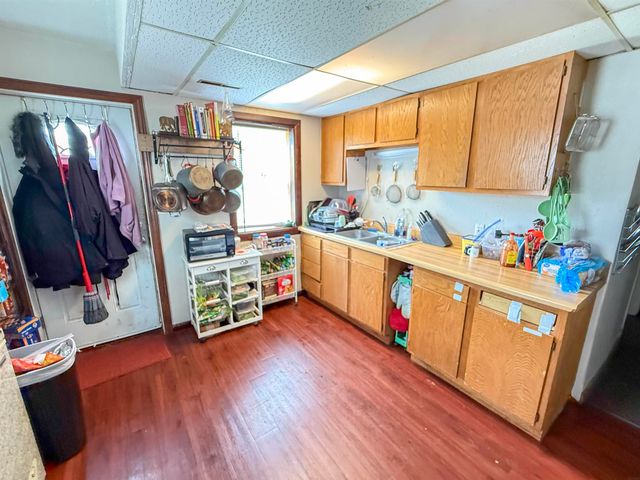 920 W 2nd Street, Cedar Falls, IA 50613