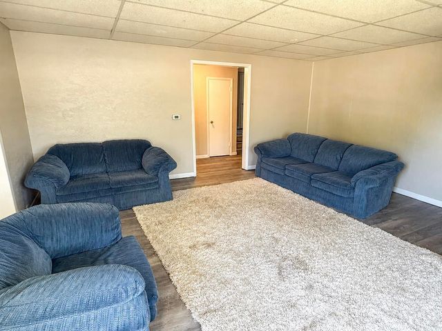 920 W 2nd Street, Cedar Falls, IA 50613