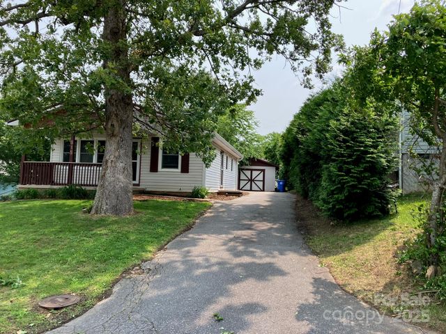 615 Marietta Street, Asheville, NC 28803