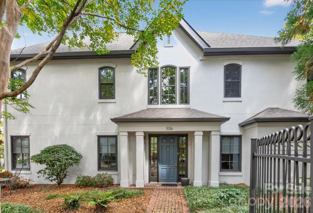 306 Wendover Heights Circle, Charlotte, NC 28211