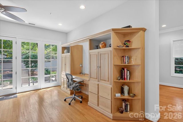 306 Wendover Heights Circle, Charlotte, NC 28211