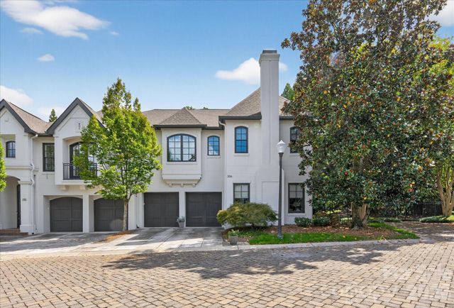 306 Wendover Heights Circle, Charlotte, NC 28211