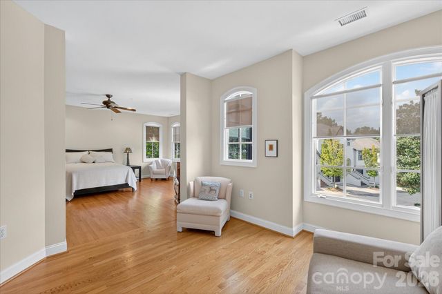 306 Wendover Heights Circle, Charlotte, NC 28211