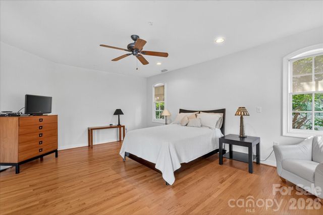 306 Wendover Heights Circle, Charlotte, NC 28211