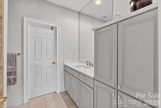 306 Wendover Heights Circle, Charlotte, NC 28211