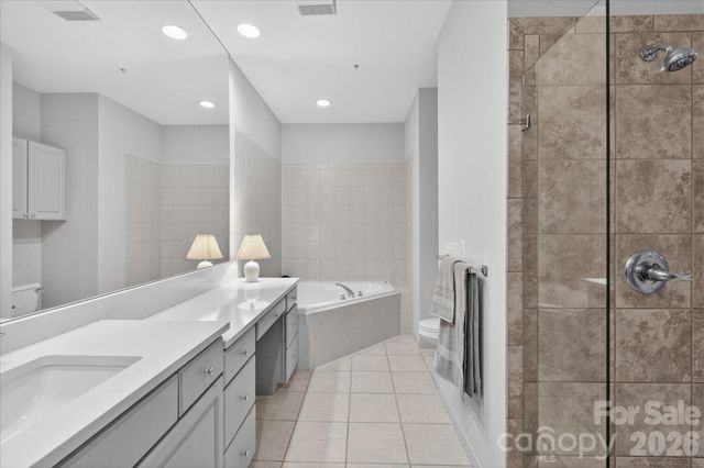 306 Wendover Heights Circle, Charlotte, NC 28211