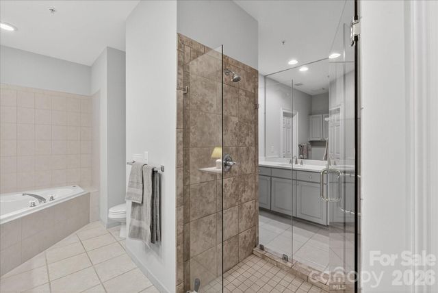 306 Wendover Heights Circle, Charlotte, NC 28211