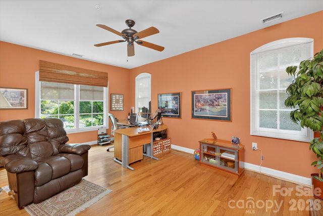 306 Wendover Heights Circle, Charlotte, NC 28211