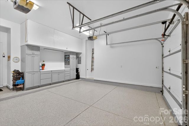 306 Wendover Heights Circle, Charlotte, NC 28211