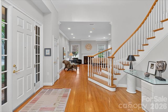 306 Wendover Heights Circle, Charlotte, NC 28211