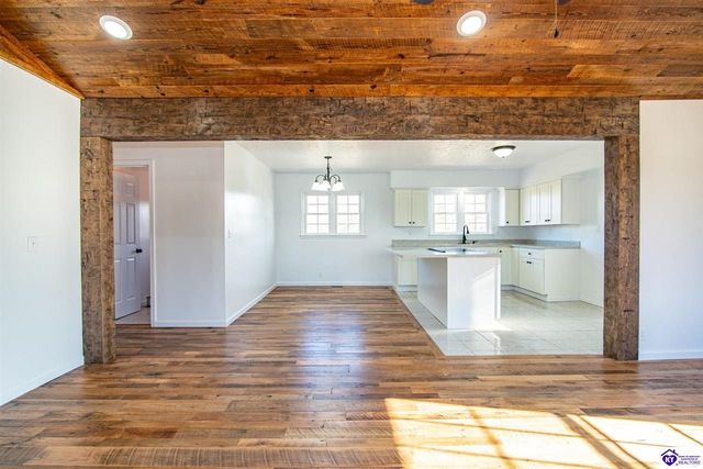 13253 Priceville Road, Cub Run, KY 42765