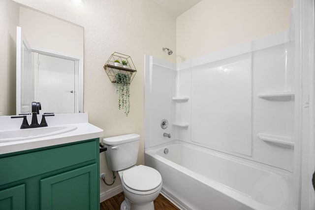 6822 Dayridge Lane, Houston, TX 77048