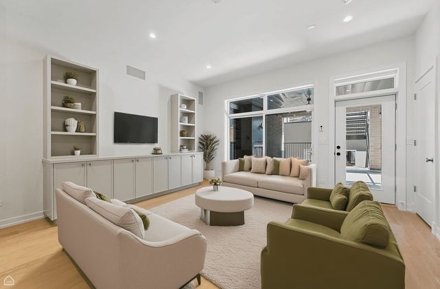 2127 N Racine Avenue 2, Chicago, IL 60614