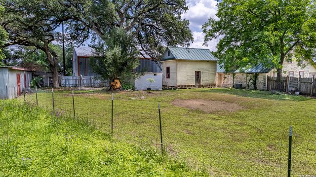 1790 Sattler Rd, New Braunfels, TX 78132