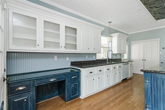 12002 Moorcreek Drive, Houston, TX 77070