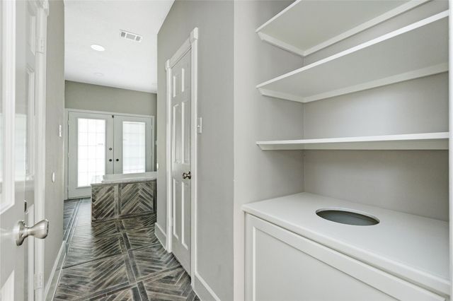 12002 Moorcreek Drive, Houston, TX 77070